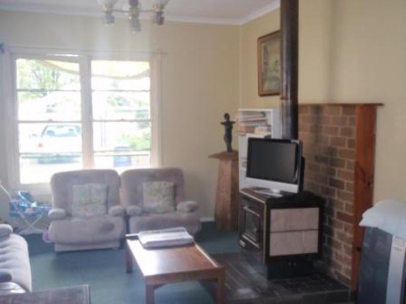 45 Park Street, Seymour VIC 3660