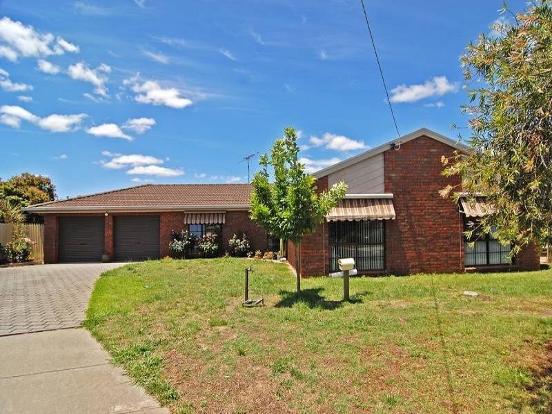 24 Greenbank Court, Leopold VIC 3224