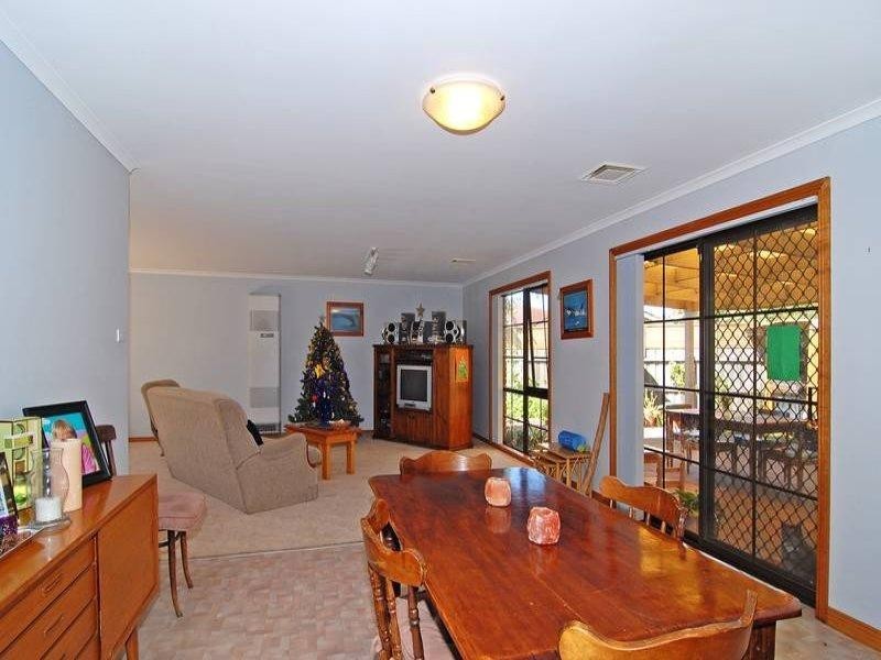 24 Greenbank Court, Leopold VIC 3224