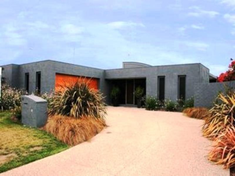 18 Waugh Court, Leopold VIC 3224