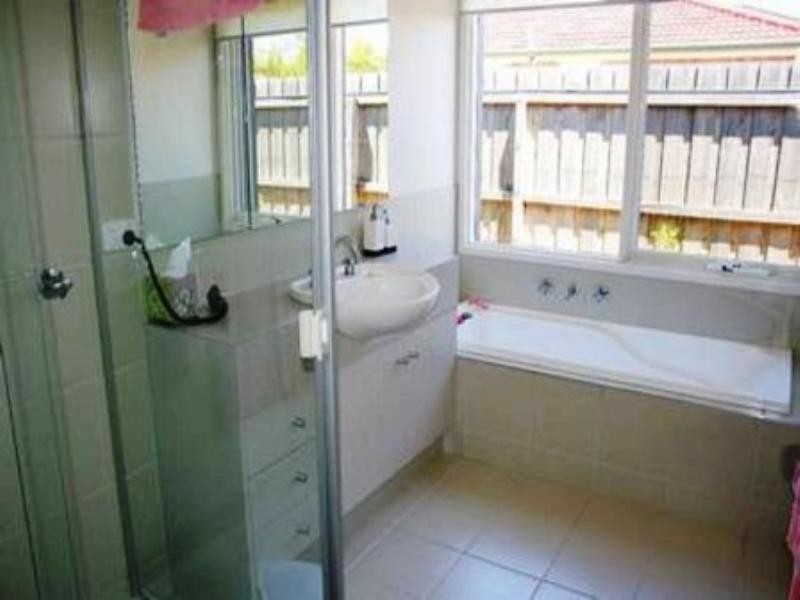 18 Waugh Court, Leopold VIC 3224