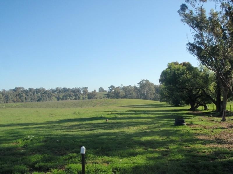 25 Ryan Court, Seymour VIC 3660