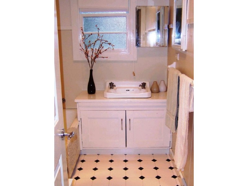 3 Grattan Street, Seymour VIC 3660