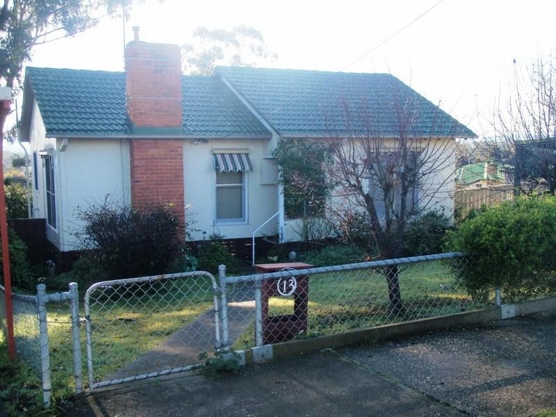 13 Dockery Street, Seymour VIC 3660