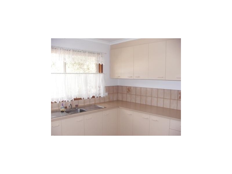 3/30 Clarey Avenue, Seymour VIC 3660