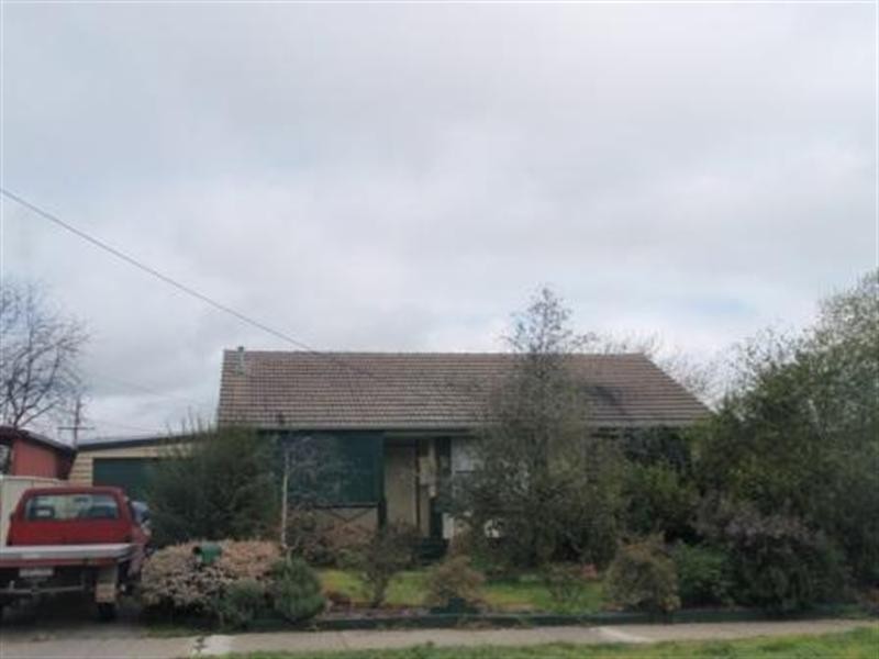 31 Martindale Crescent, Seymour VIC 3660