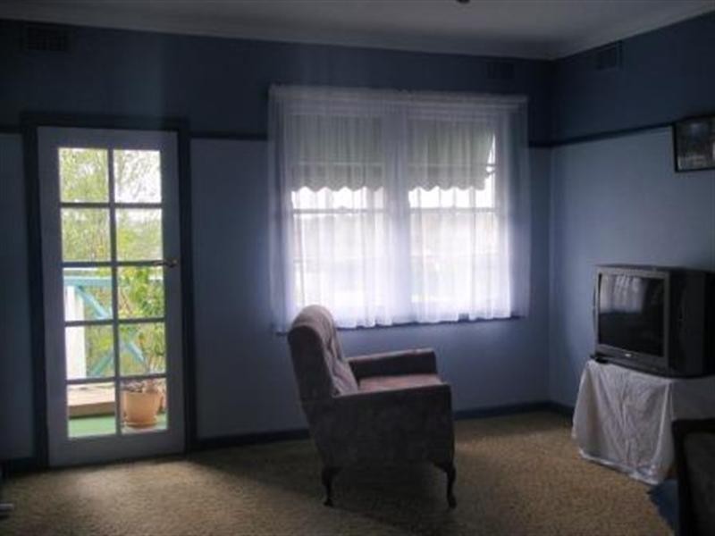 1 Chisholm Crescent, Seymour VIC 3660