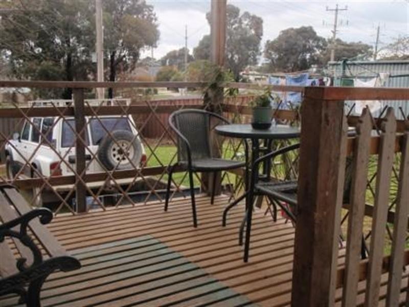 1 Chisholm Crescent, Seymour VIC 3660