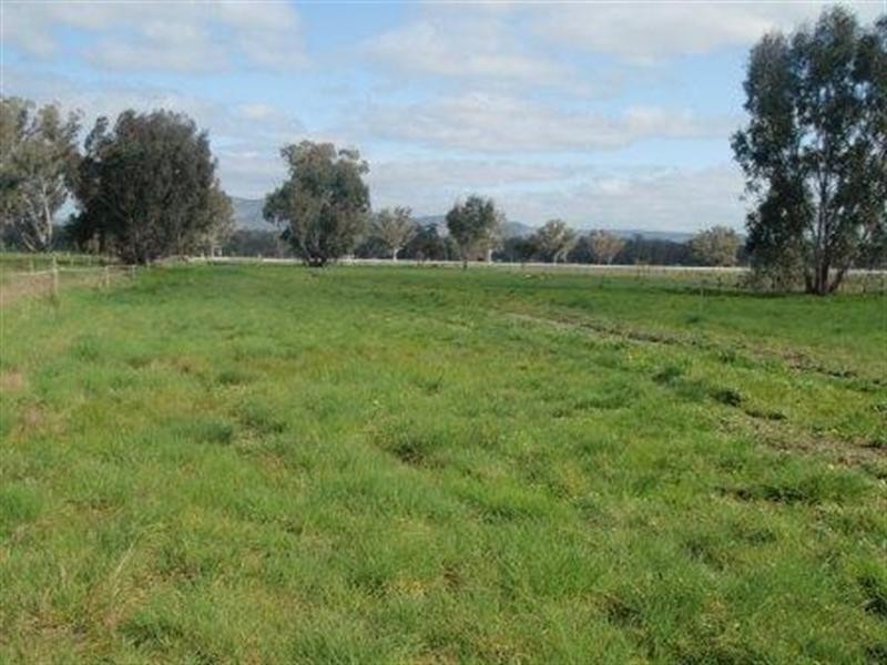 210 Highlands Road, Seymour VIC 3660