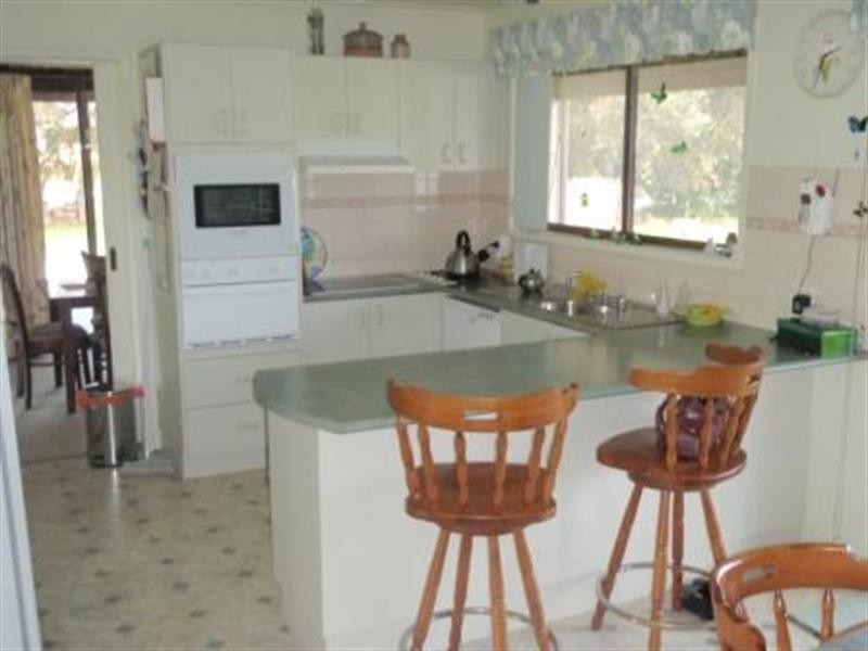 210 Highlands Road, Seymour VIC 3660