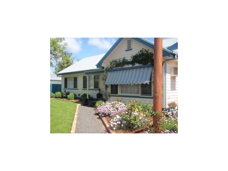 4 Alfred Street, Seymour VIC 3660