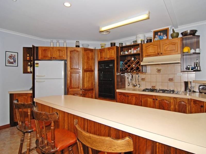 24 Greenbank Court, Leopold VIC 3224