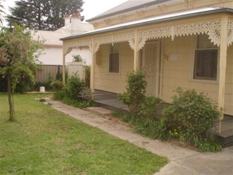 27 Goulburn Street, Seymour VIC 3660