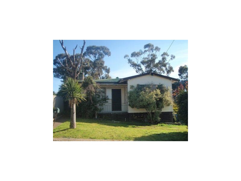 6 Chisholm Crescent, Seymour VIC 3660