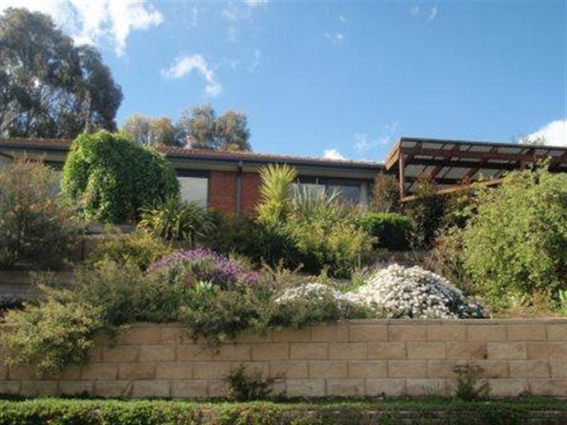 21 Hanley Crescent, Seymour VIC 3660