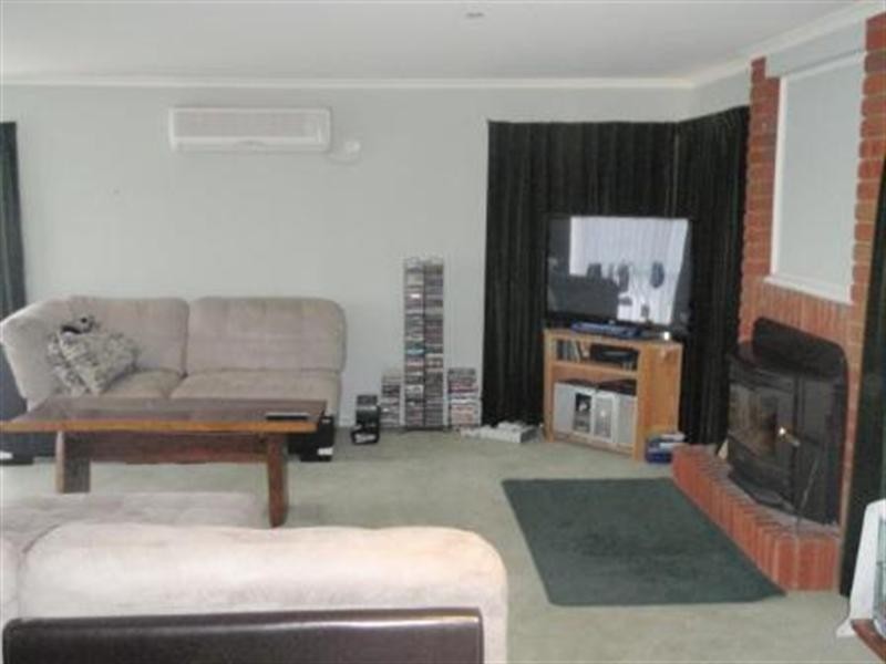 21 Hanley Crescent, Seymour VIC 3660