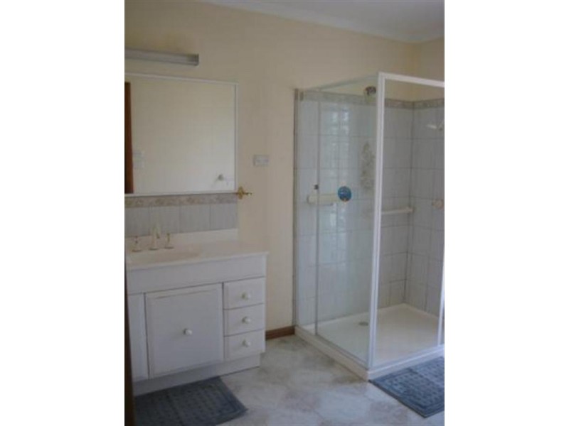 85 Dawe Road, Seymour VIC 3660