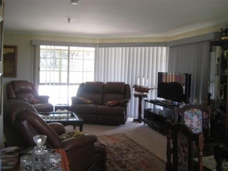 85 Dawe Road, Seymour VIC 3660