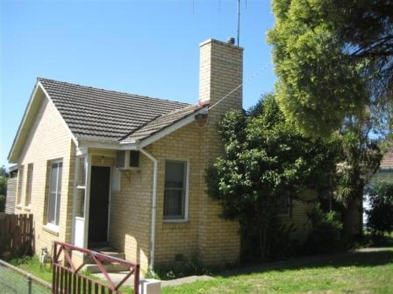 46 Chisholm Crescent, Seymour VIC 3660