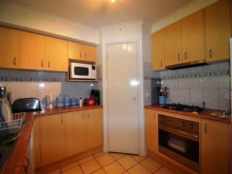 6 Hickey Court, Seymour VIC 3660