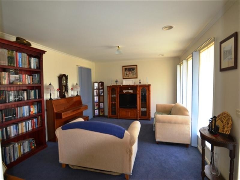 6 Hickey Court, Seymour VIC 3660