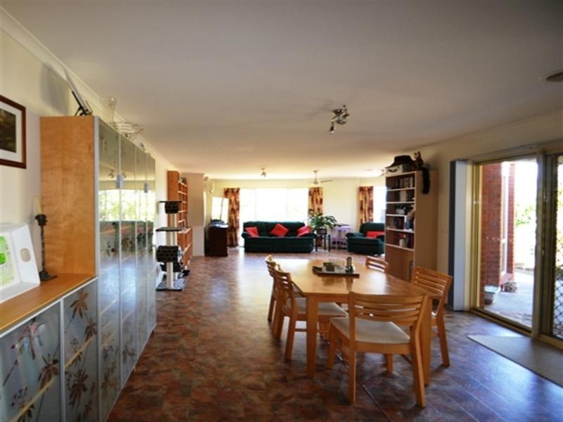 6 Hickey Court, Seymour VIC 3660