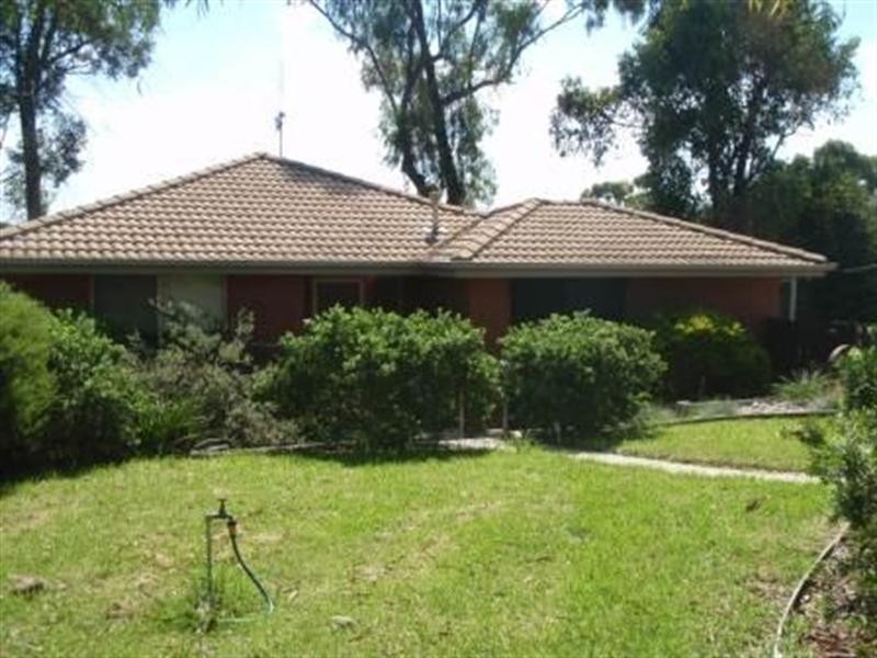 10 Coughlin Court, Seymour VIC 3660