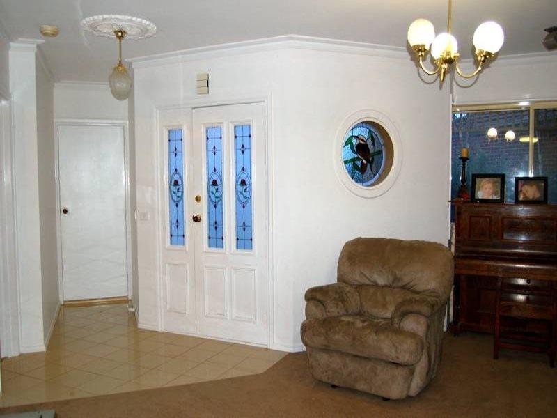 33 Heytesbury Drive, Leopold VIC 3224