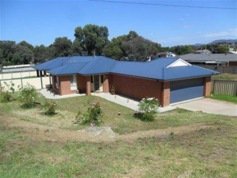 14 Parry Street, Seymour VIC 3660