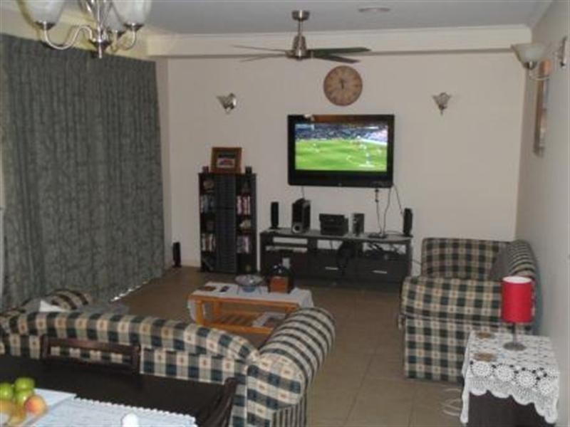 14 Parry Street, Seymour VIC 3660