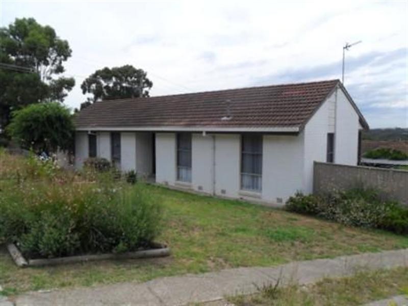 1 Kitchener Crescent, Seymour VIC 3660