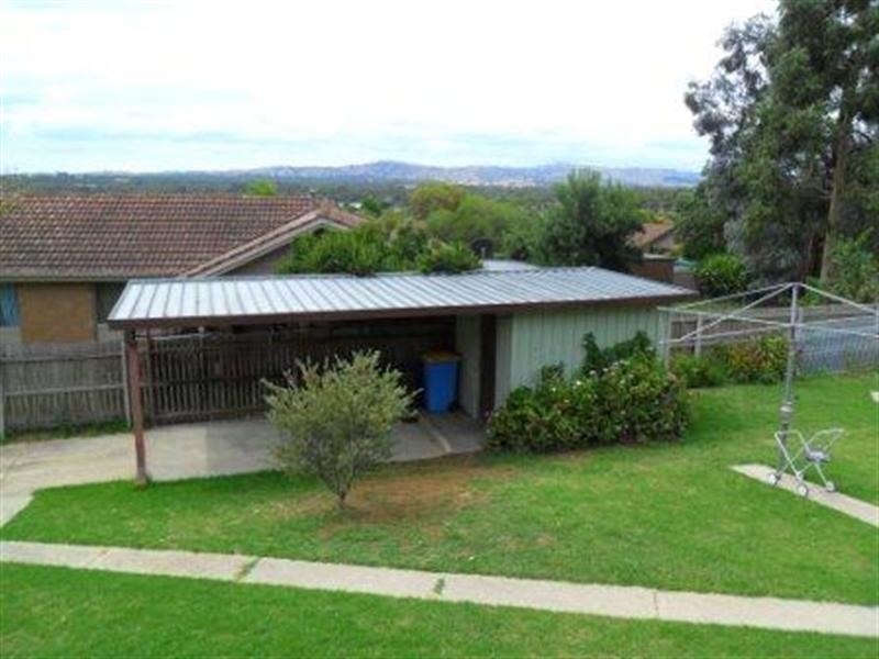 1 Kitchener Crescent, Seymour VIC 3660