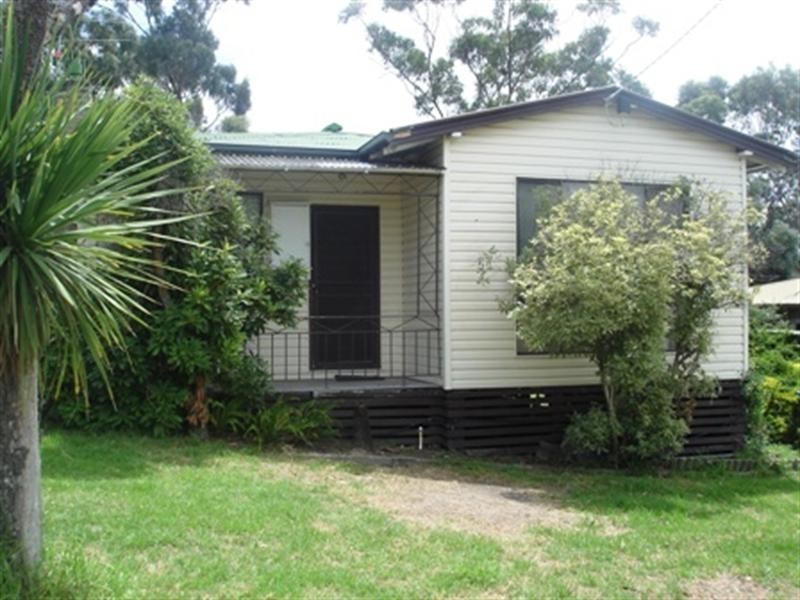 6 Chisholm Crescent, Seymour VIC 3660