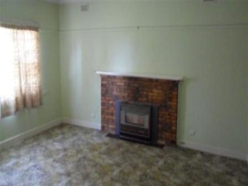 4 Delhi Street, Seymour VIC 3660