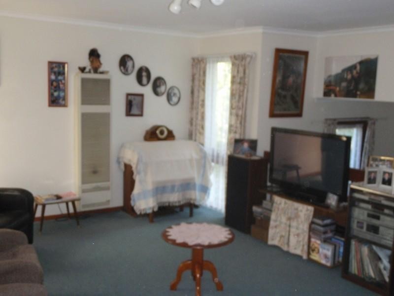 6 Delhi Street, Seymour VIC 3660