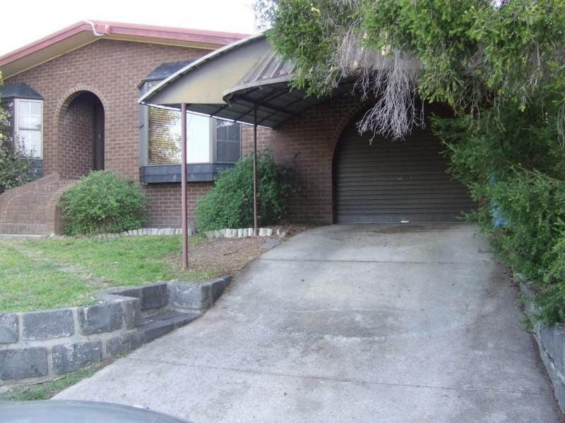 5 Hanley Crescent, Seymour VIC 3660