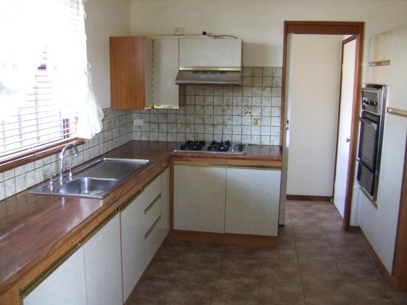 5 Hanley Crescent, Seymour VIC 3660