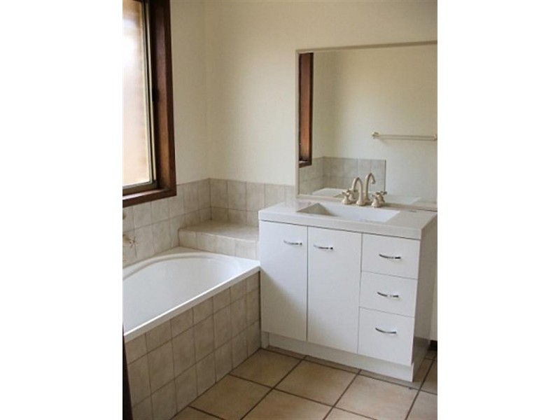 25 Hopkins Way, Wallan VIC 3756