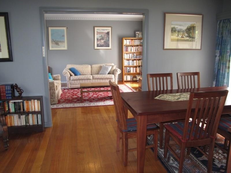 10 Delhi Street, Seymour VIC 3660