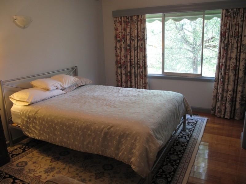 10 Delhi Street, Seymour VIC 3660