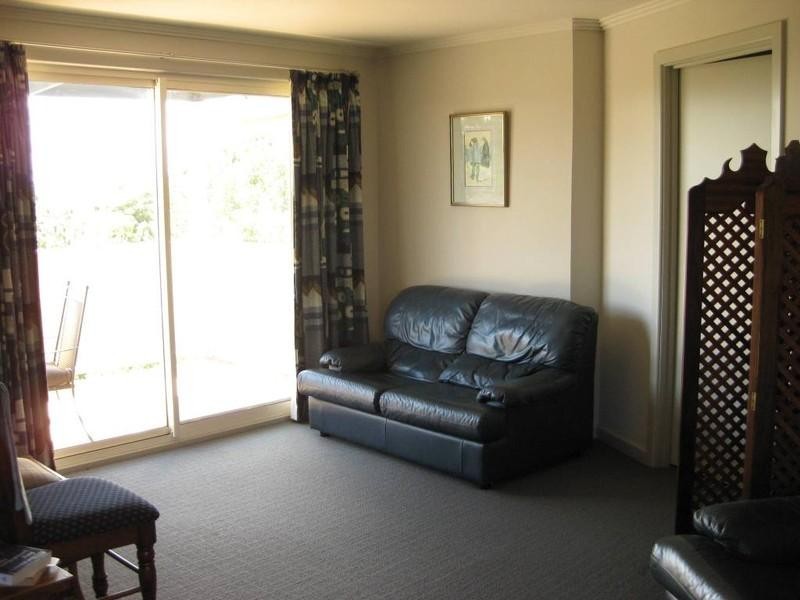 10 Delhi Street, Seymour VIC 3660