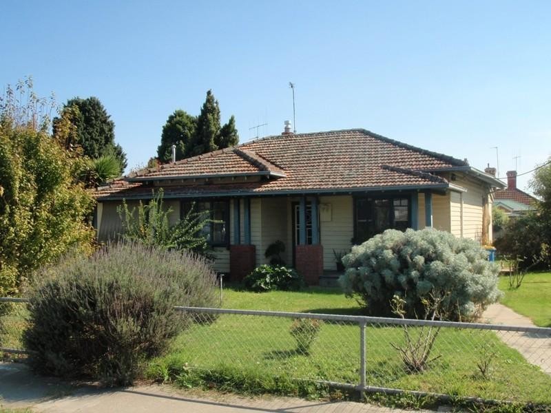 83 High Street, Seymour VIC 3660