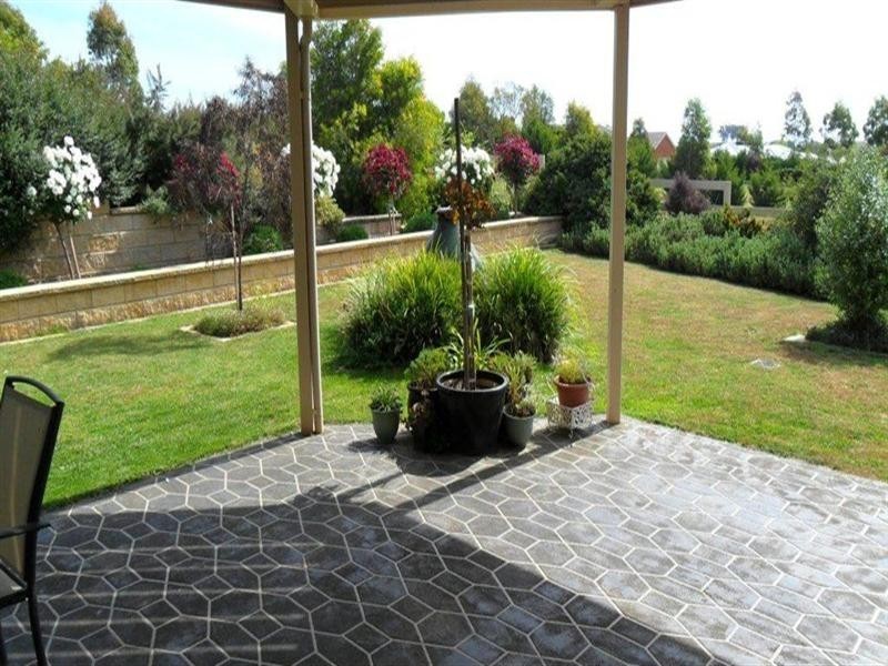 11 Nazek Court, Seymour VIC 3660