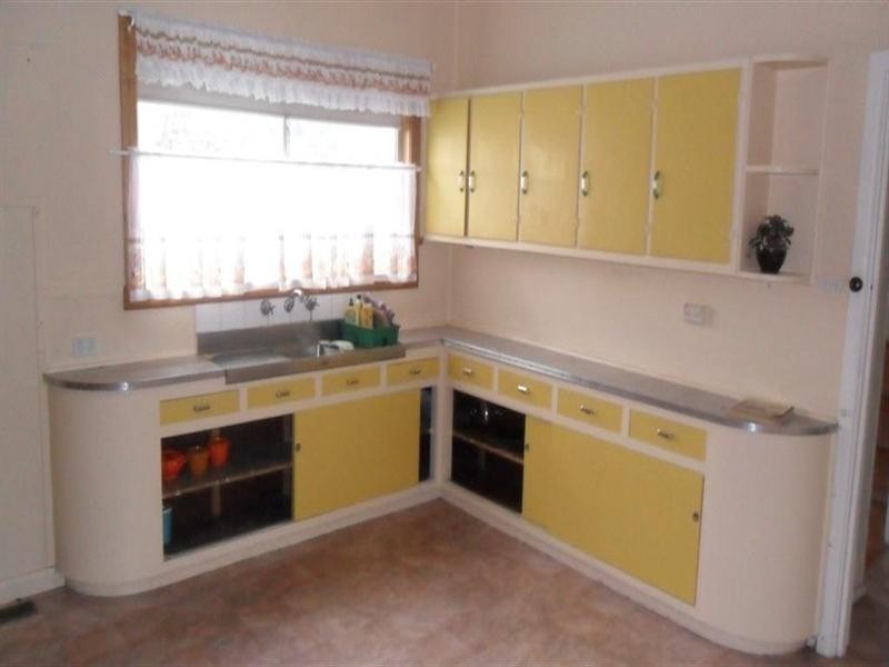 7 President Street, Seymour VIC 3660