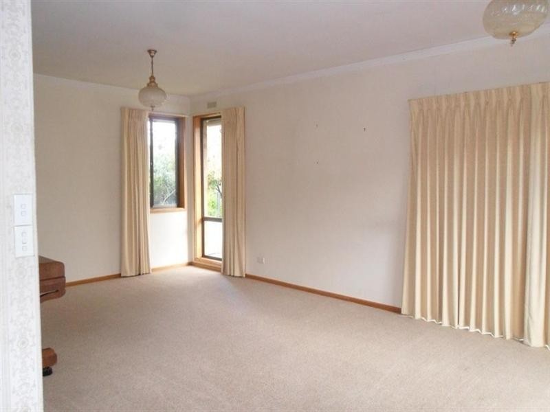 10B Oak Street, Seymour VIC 3660