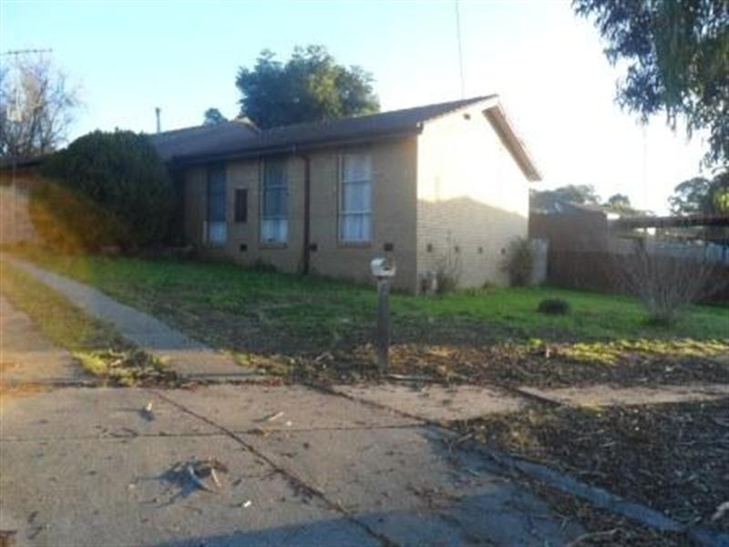 12 Moody Court, Seymour VIC 3660