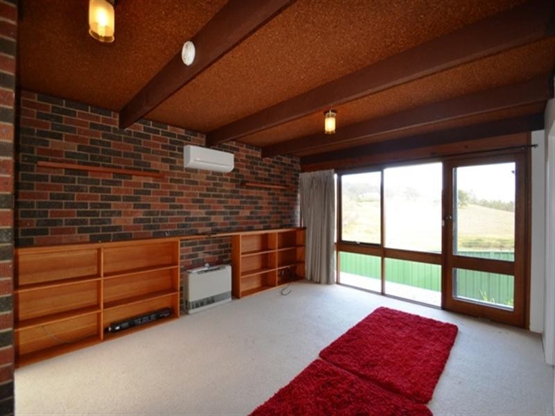 11 Priestley, Seymour VIC 3660