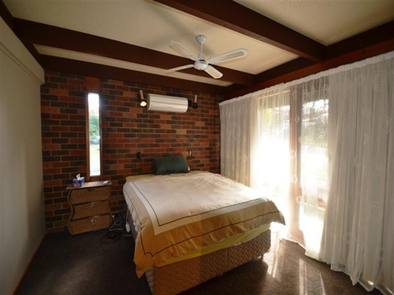 11 Priestley, Seymour VIC 3660