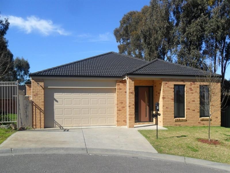 6 Head Court, Seymour VIC 3660