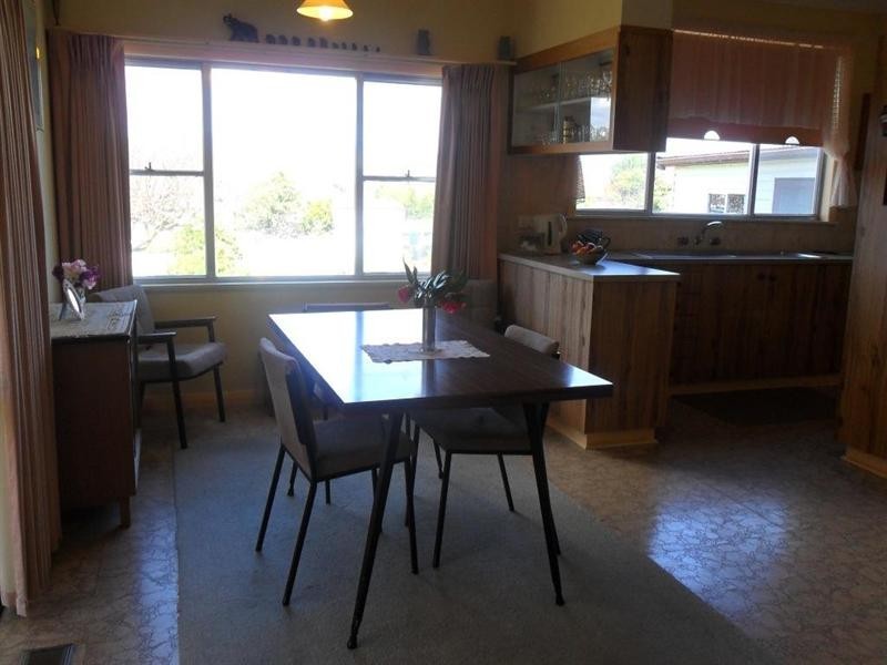 28 Delhi Street, Seymour VIC 3660